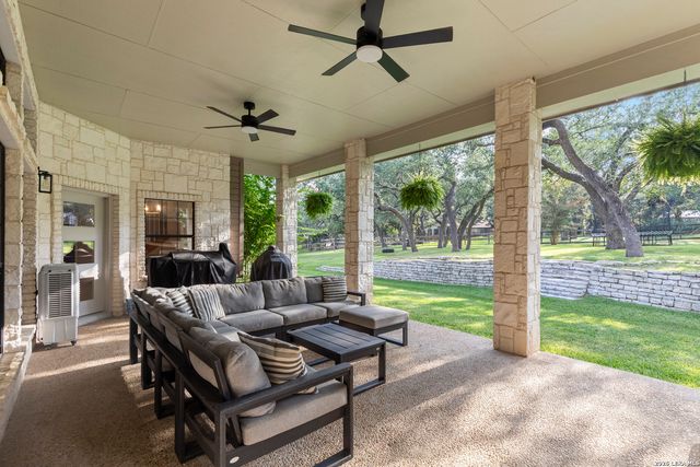 29357 Raintree Rdg, Boerne, TX 78015