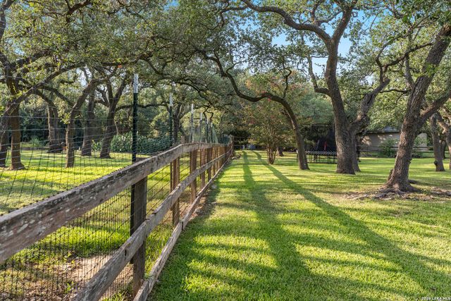 29357 Raintree Rdg, Boerne, TX 78015