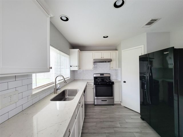 9602 Secretariat, Houston, TX 77065