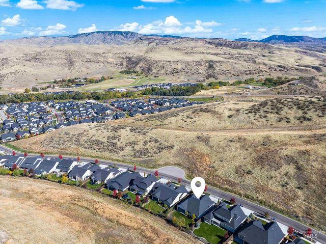 11447 N 20th Place, Boise, ID 83714