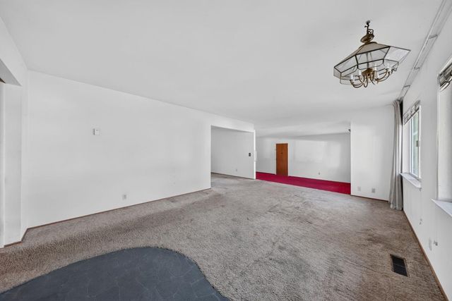 2100 Camino De Los Robles, Menlo Park, CA 94025