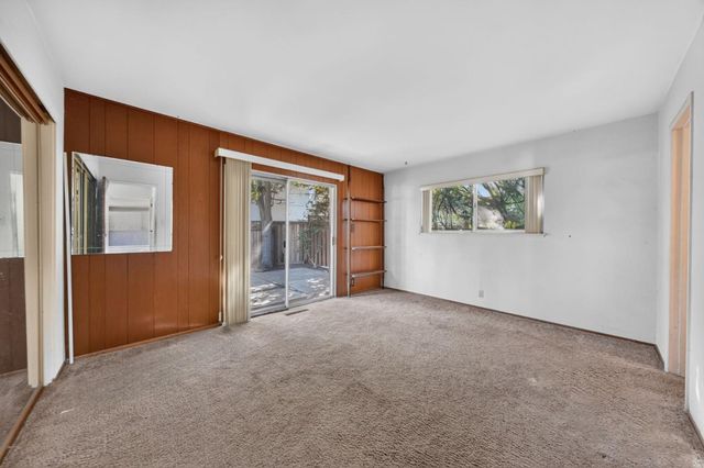 2100 Camino De Los Robles, Menlo Park, CA 94025