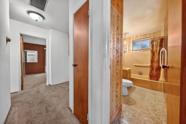 2100 Camino De Los Robles, Menlo Park, CA 94025