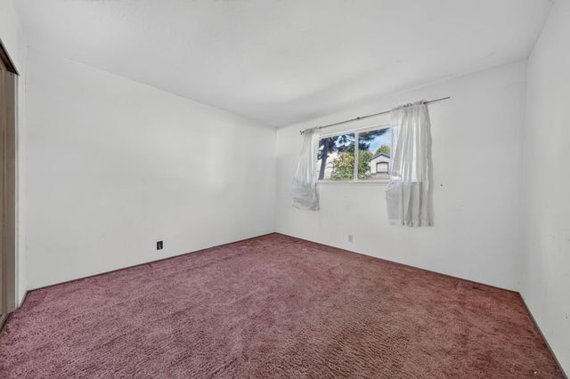 2100 Camino De Los Robles, Menlo Park, CA 94025