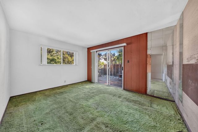 2100 Camino De Los Robles, Menlo Park, CA 94025