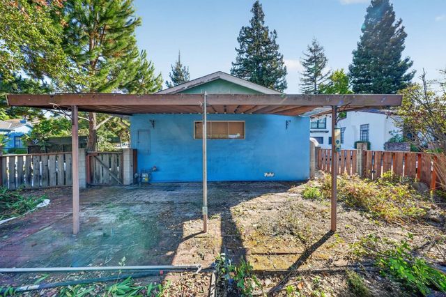 2100 Camino De Los Robles, Menlo Park, CA 94025
