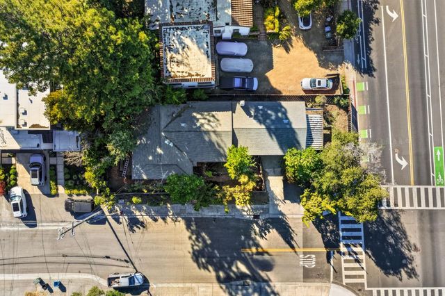 2100 Camino De Los Robles, Menlo Park, CA 94025