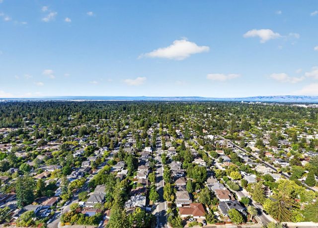 2100 Camino De Los Robles, Menlo Park, CA 94025