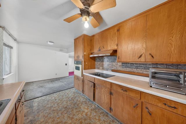 2100 Camino De Los Robles, Menlo Park, CA 94025