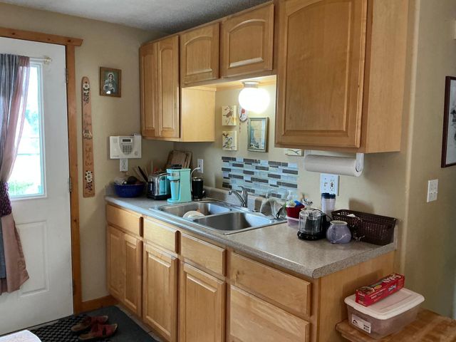 1912 N 6th Avenue N, Moorhead, MN 56560