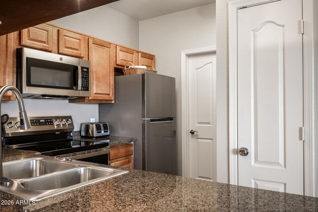 16013 S DESERT FOOTHILLS Parkway 2083, Phoenix, AZ 85048