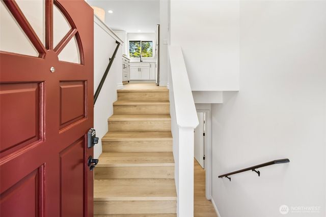 18526 16th Avenue NE, Shoreline, WA 98155