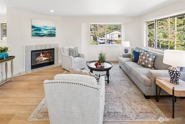 18526 16th Avenue NE, Shoreline, WA 98155