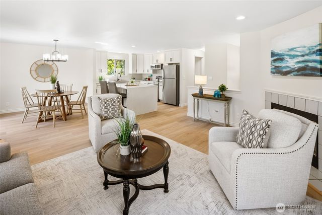 18526 16th Avenue NE, Shoreline, WA 98155