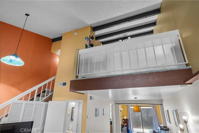 16745 Vanowen, Los Angeles, CA 91406