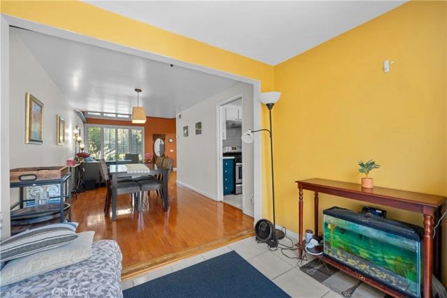 16745 Vanowen, Los Angeles, CA 91406