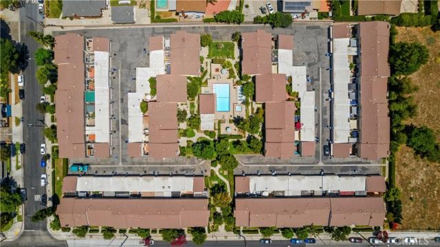 16745 Vanowen, Los Angeles, CA 91406