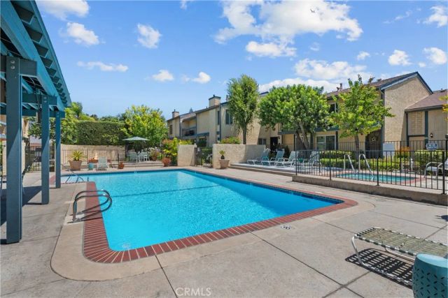 16745 Vanowen, Los Angeles, CA 91406