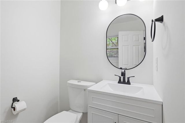 640 Amanda Place, Winston-salem, NC 27101