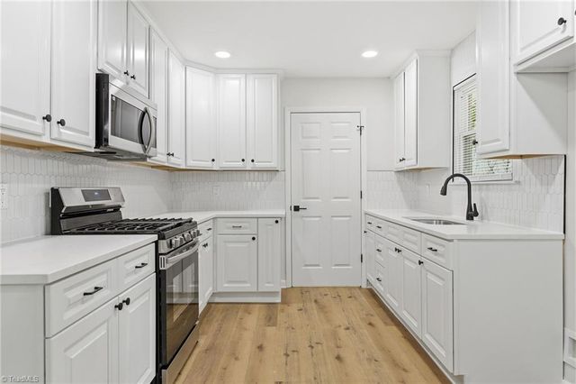 640 Amanda Place, Winston-salem, NC 27101