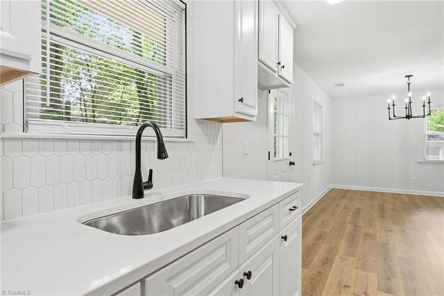 640 Amanda Place, Winston-salem, NC 27101