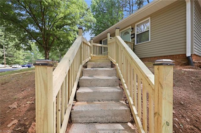 640 Amanda Place, Winston-salem, NC 27101