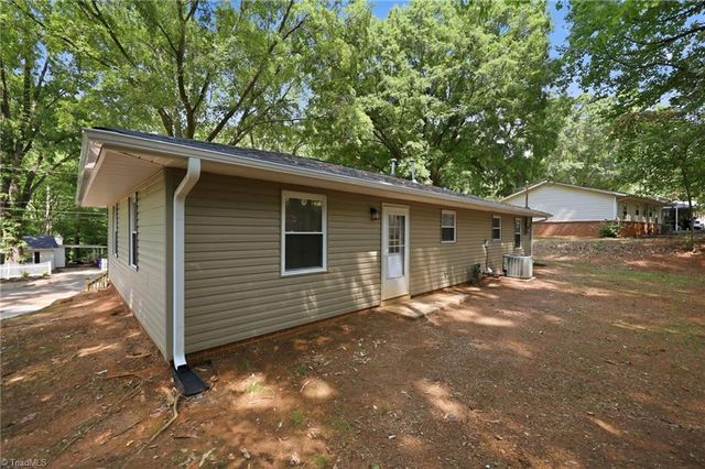 640 Amanda Place, Winston-salem, NC 27101
