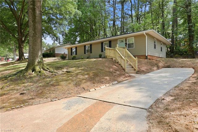 640 Amanda Place, Winston-salem, NC 27101