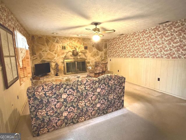 1303 Meadows Lane, Vidalia, GA 30474