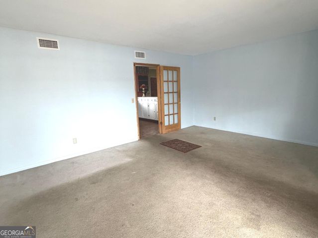 1303 Meadows Lane, Vidalia, GA 30474