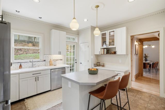 3608 Archer Avenue, Cincinnati, OH 45208