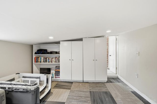 3608 Archer Avenue, Cincinnati, OH 45208