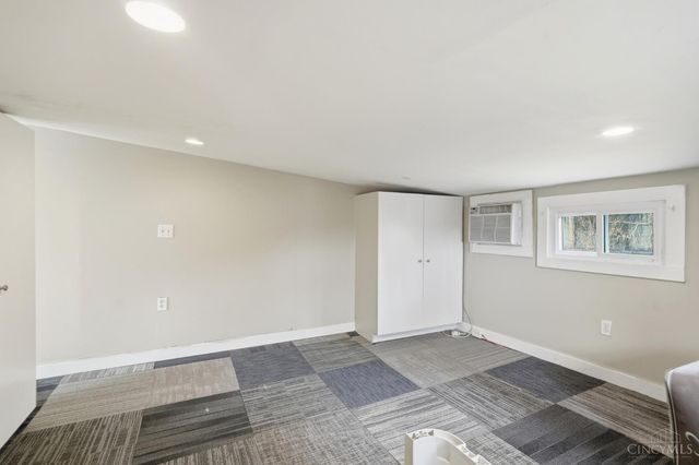 3608 Archer Avenue, Cincinnati, OH 45208