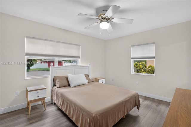 2446 Mckinley St, Hollywood, FL 33020