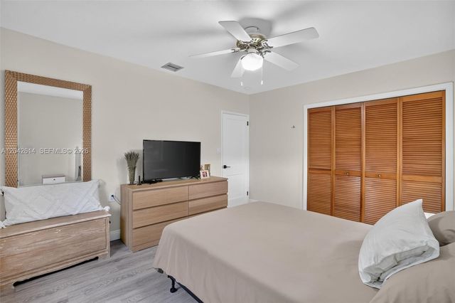 2446 Mckinley St, Hollywood, FL 33020