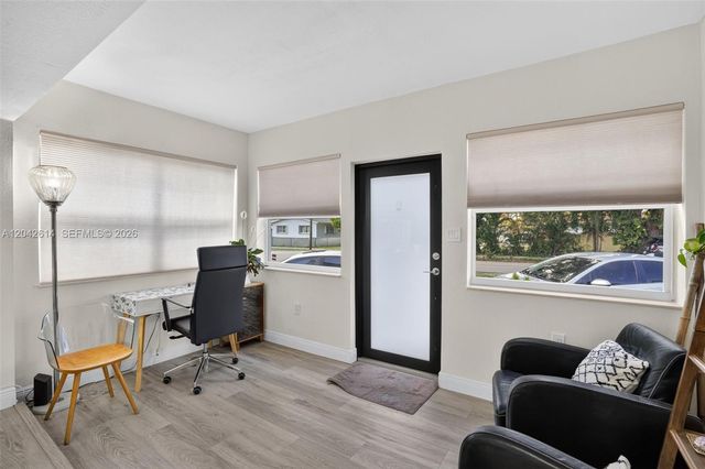 2446 Mckinley St, Hollywood, FL 33020