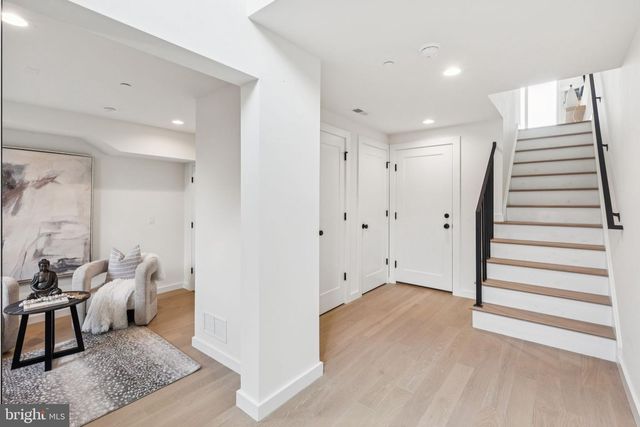 610 N BRENNA WALK, Philadelphia, PA 19123