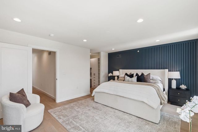 610 N BRENNA WALK, Philadelphia, PA 19123