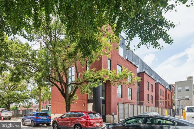 610 N BRENNA WALK, Philadelphia, PA 19123