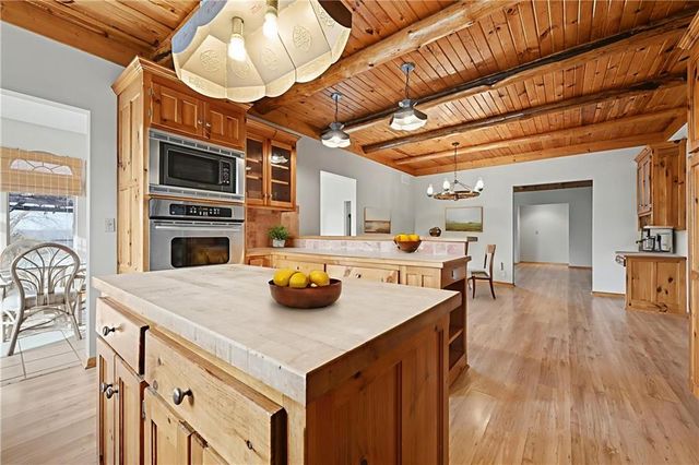 33270 Switzer Road, Paola, KS 66071