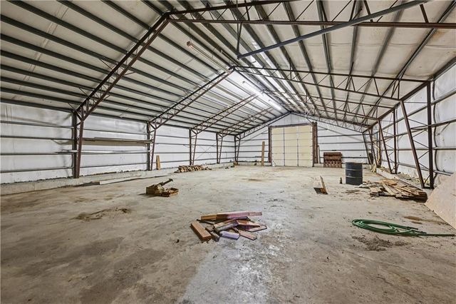 33270 Switzer Road, Paola, KS 66071