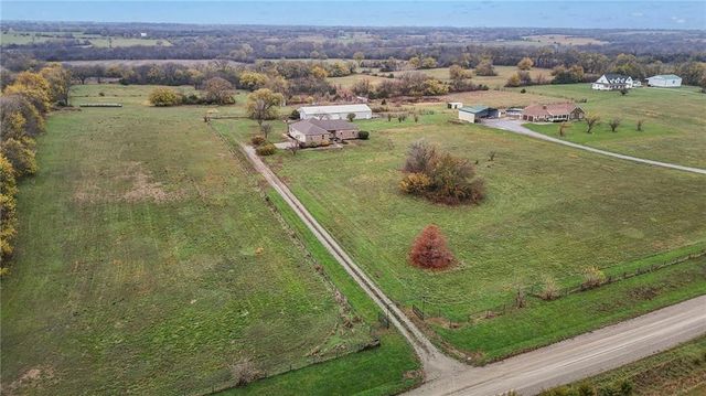 33270 Switzer Road, Paola, KS 66071