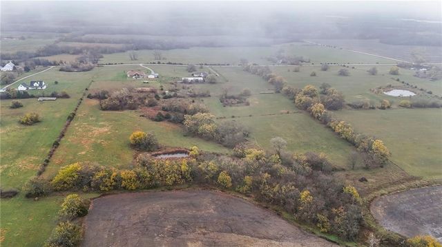 33270 Switzer Road, Paola, KS 66071