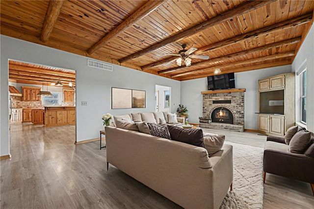 33270 Switzer Road, Paola, KS 66071