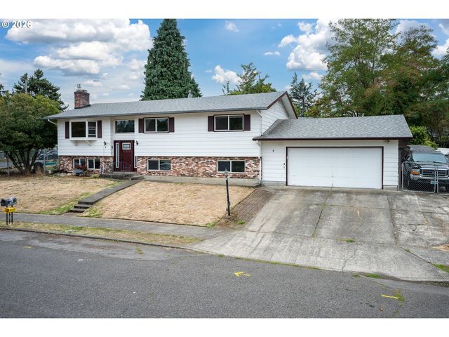 819 Se 136TH Ave, Portland, OR 97233