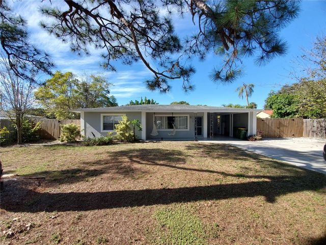 5015 EASTCHESTER DRIVE, Sarasota, FL 34234