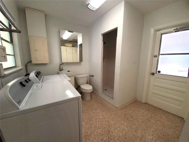 5015 EASTCHESTER DRIVE, Sarasota, FL 34234