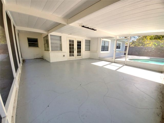 5015 EASTCHESTER DRIVE, Sarasota, FL 34234