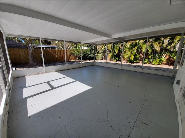 5015 EASTCHESTER DRIVE, Sarasota, FL 34234