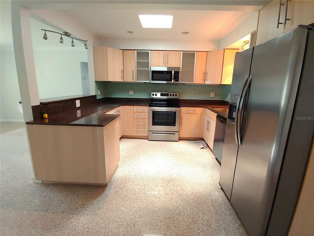 5015 EASTCHESTER DRIVE, Sarasota, FL 34234